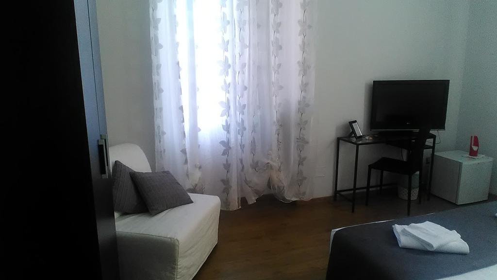 B&B Aurelia Inn Рим Екстер'єр фото